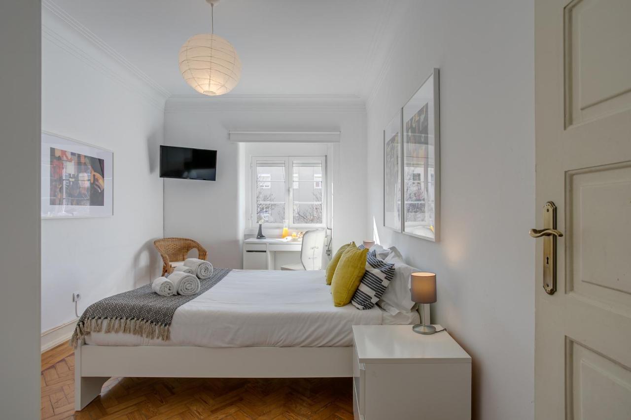 Hip And Spacious Tm Flat In Areeiro Apartamento *